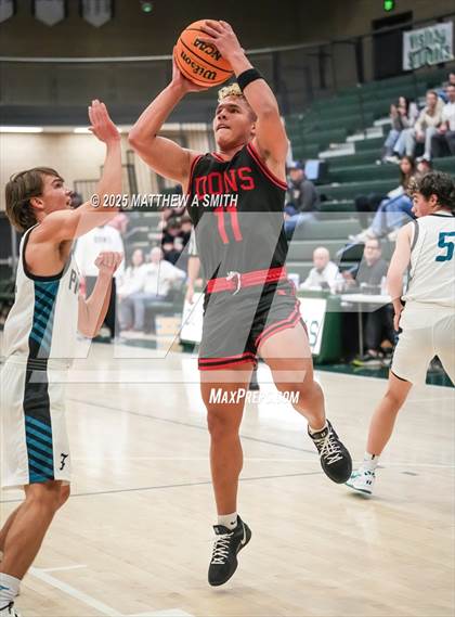 Thumbnail 2 in Farmington vs. Spanish Fork (Autism Holiday Classic) photogallery.