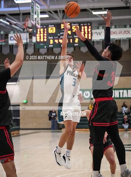 Thumbnail 2 in Farmington vs. Spanish Fork (Autism Holiday Classic) photogallery.