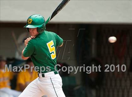 Thumbnail 3 in North Providence vs. Bishop Hendricken (RIIL Division 1 Final - Game 1) photogallery.
