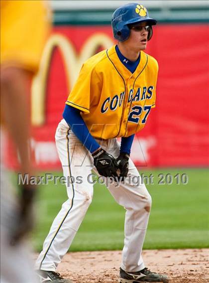 Thumbnail 2 in North Providence vs. Bishop Hendricken (RIIL Division 1 Final - Game 1) photogallery.