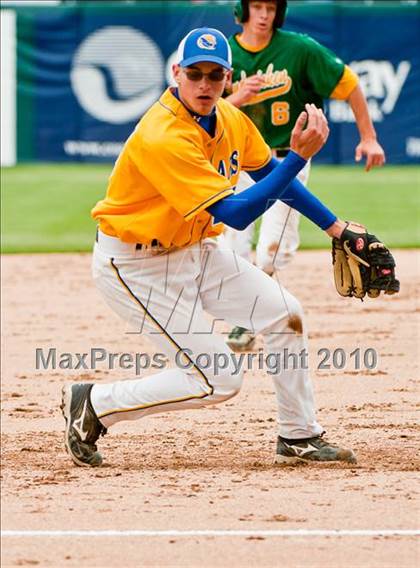 Thumbnail 2 in North Providence vs. Bishop Hendricken (RIIL Division 1 Final - Game 1) photogallery.