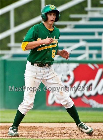 Thumbnail 3 in North Providence vs. Bishop Hendricken (RIIL Division 1 Final - Game 1) photogallery.