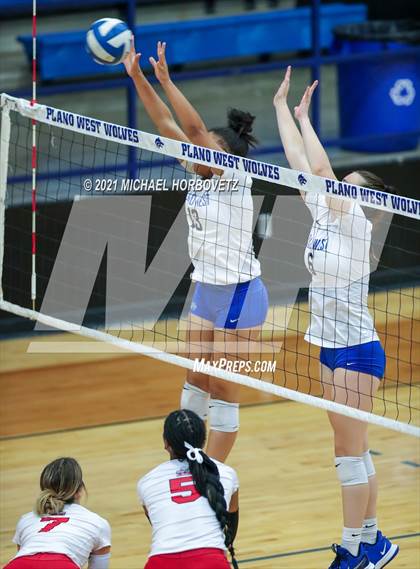 Thumbnail 3 in Marcus @ Plano West photogallery.