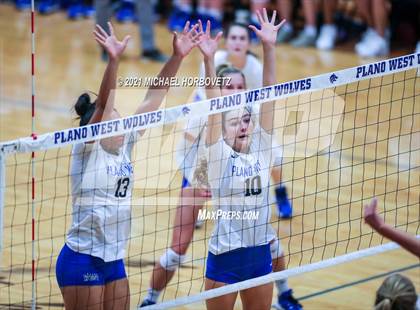 Thumbnail 1 in Marcus @ Plano West photogallery.
