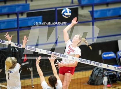 Thumbnail 1 in Marcus @ Plano West photogallery.