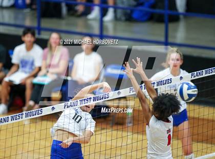 Thumbnail 1 in Marcus @ Plano West photogallery.