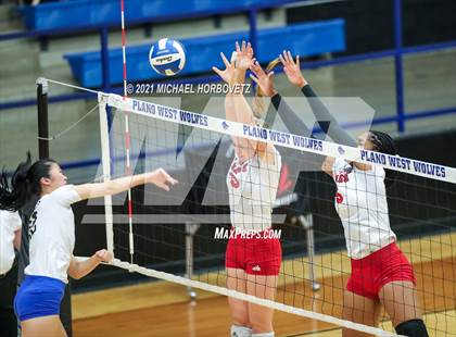 Thumbnail 1 in Marcus @ Plano West photogallery.