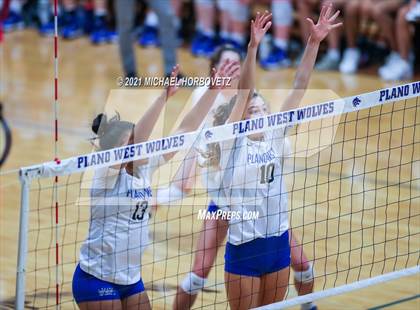 Thumbnail 2 in Marcus @ Plano West photogallery.