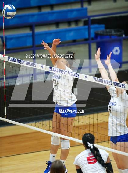 Thumbnail 2 in Marcus @ Plano West photogallery.