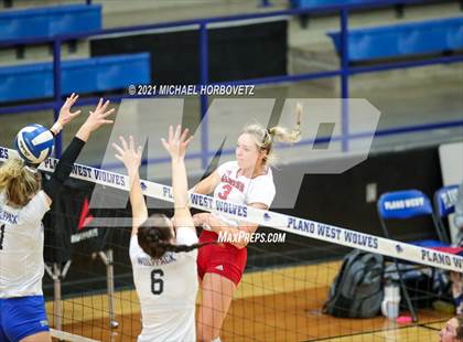 Thumbnail 3 in Marcus @ Plano West photogallery.