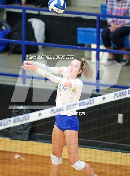 Thumbnail 1 in Marcus @ Plano West photogallery.