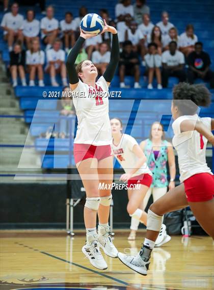 Thumbnail 1 in Marcus @ Plano West photogallery.