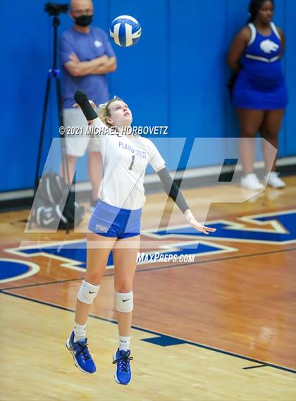 Thumbnail 2 in Marcus @ Plano West photogallery.