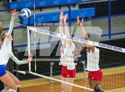 Thumbnail 1 in Marcus @ Plano West photogallery.