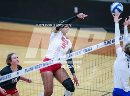 Thumbnail 2 in Marcus @ Plano West photogallery.