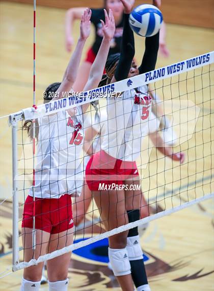 Thumbnail 2 in Marcus @ Plano West photogallery.