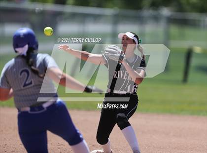 Thumbnail 2 in Bingham vs. Riverton (UHSAA 6A Final) photogallery.