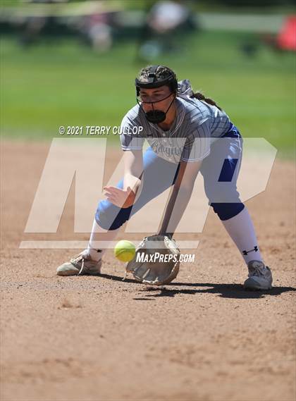Thumbnail 1 in Bingham vs. Riverton (UHSAA 6A Final) photogallery.