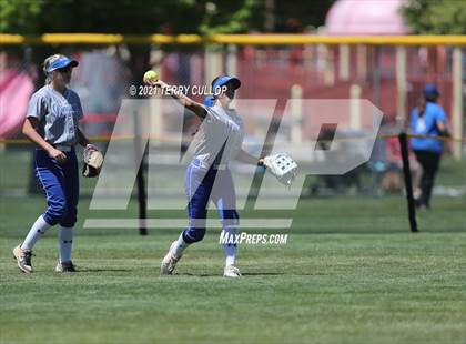 Thumbnail 1 in Bingham vs. Riverton (UHSAA 6A Final) photogallery.
