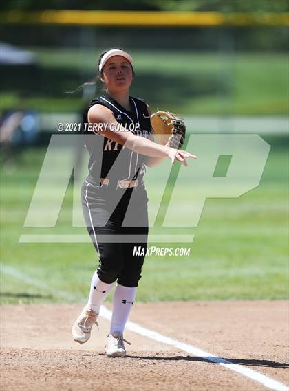 Thumbnail 1 in Bingham vs. Riverton (UHSAA 6A Final) photogallery.
