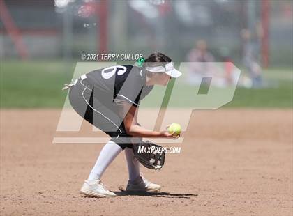 Thumbnail 1 in Bingham vs. Riverton (UHSAA 6A Final) photogallery.