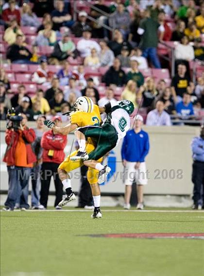 Thumbnail 2 in Trinity vs. St. Xavier photogallery.