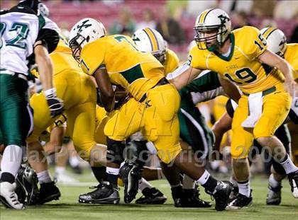 Thumbnail 2 in Trinity vs. St. Xavier photogallery.