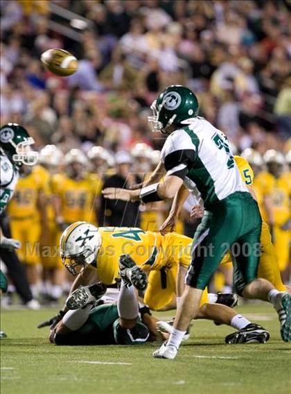 Thumbnail 3 in Trinity vs. St. Xavier photogallery.