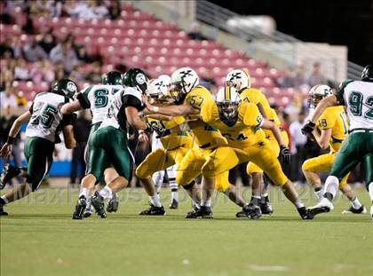 Thumbnail 2 in Trinity vs. St. Xavier photogallery.