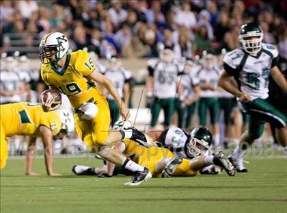 Thumbnail 1 in Trinity vs. St. Xavier photogallery.