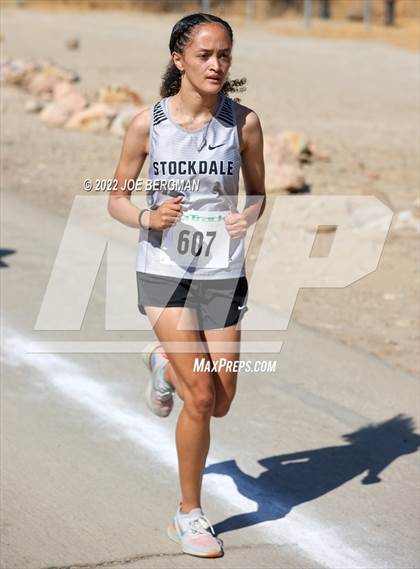 Thumbnail 3 in Bakersfield Invitational (Bakersfield College) photogallery.