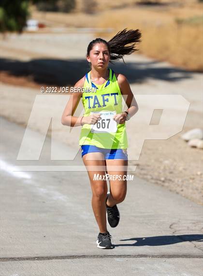 Thumbnail 2 in Bakersfield Invitational (Bakersfield College) photogallery.