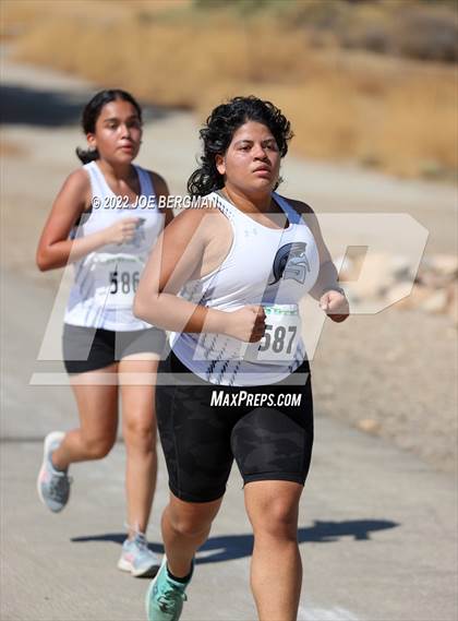 Thumbnail 2 in Bakersfield Invitational (Bakersfield College) photogallery.