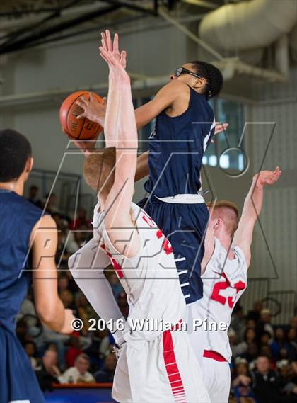 Thumbnail 2 in Poughkeepsie vs. Red Hook (Section 9 Class A Final) photogallery.