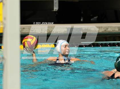 Thumbnail 2 in Valley Christian vs Palo Alto (St. Francis Invitational) photogallery.