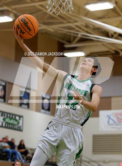 Thumbnail 3 in Virgin Valley vs Cristo Rey (2A 3A Challenge) photogallery.