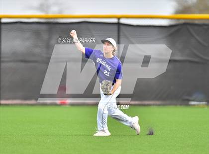 Thumbnail 1 in Glenn vs. Elgin (LISD Tournament) photogallery.