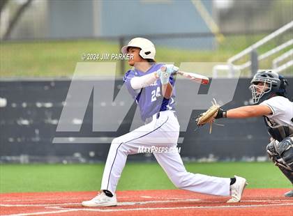 Thumbnail 3 in Glenn vs. Elgin (LISD Tournament) photogallery.
