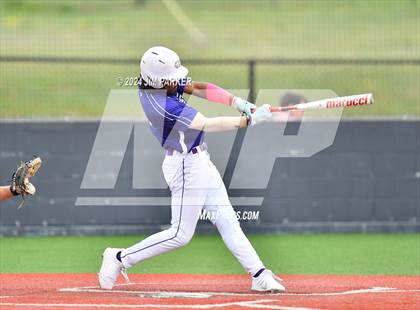 Thumbnail 1 in Glenn vs. Elgin (LISD Tournament) photogallery.