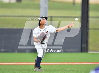 Thumbnail 2 in Glenn vs. Elgin (LISD Tournament) photogallery.