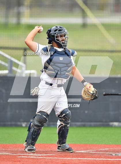 Thumbnail 3 in Glenn vs. Elgin (LISD Tournament) photogallery.