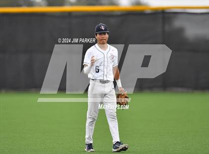 Thumbnail 2 in Glenn vs. Elgin (LISD Tournament) photogallery.