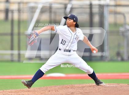 Thumbnail 2 in Glenn vs. Elgin (LISD Tournament) photogallery.