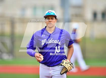 Thumbnail 3 in Glenn vs. Elgin (LISD Tournament) photogallery.