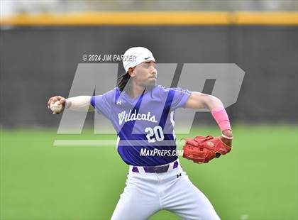 Thumbnail 2 in Glenn vs. Elgin (LISD Tournament) photogallery.