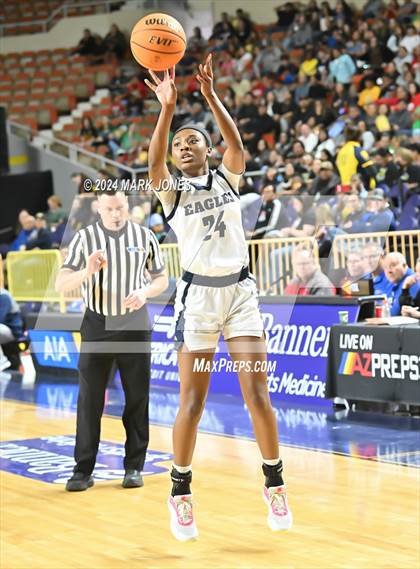 Thumbnail 2 in Phoenix Country Day vs. San Carlos (AIA 2A Semifinal) photogallery.