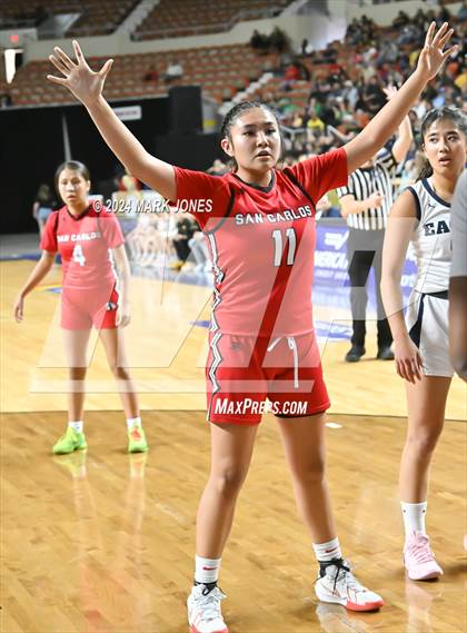 Thumbnail 1 in Phoenix Country Day vs. San Carlos (AIA 2A Semifinal) photogallery.