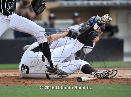 Thumbnail 2 in Parker vs La Jolla Country Day (Petco Park) photogallery.