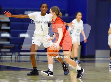 Thumbnail 3 in Harvard-Westlake vs. Sierra Canyon photogallery.