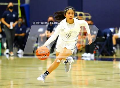 Thumbnail 1 in Harvard-Westlake vs. Sierra Canyon photogallery.